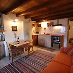 La Casetta In Montagna Roisod - Affitti Brevi Italia דירה Gignod