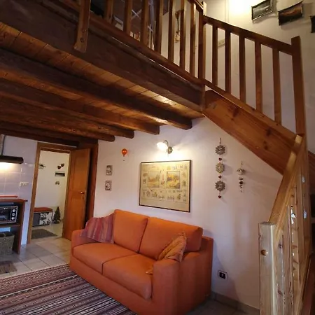 Апартаменты La Casetta In Montagna Roisod - Affitti Brevi Italia Gignod