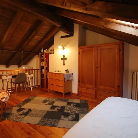 Апартаменты La Casetta In Montagna Roisod - Affitti Brevi Italia