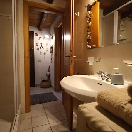 La Casetta In Montagna Roisod - Affitti Brevi Italia Gignod