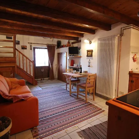 Appartement La Casetta In Montagna Roisod - Affitti Brevi Italia Gignod